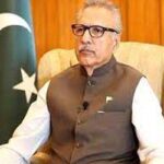 ٹنڈوآدم ریلوے پولیس نے پٹریاں چوری کرتے ہوئے چورں کوگرفتارلیا