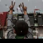 مئی15 اتوار کو کراچی کے باغ جناح میں پارٹی کی کال پر صرف ماوں بہنوں کے جلسے کی کامیابی پر مبارکباد دیتا ہوں 2018 کے الیکشن کے امتحان ہوا ، ہمارا مینڈیٹ چھین کر بانٹا گیا:سید مصطفی کمال